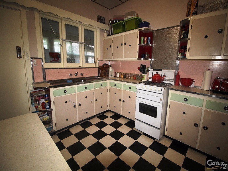 33 Winston Avenue, Cumberland Park SA 5041