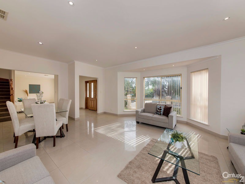 11 Barnett Terrace, Seacliff Park SA 5049