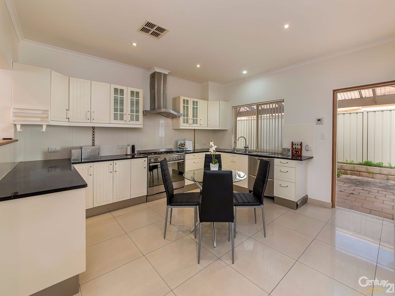 11 Barnett Terrace, Seacliff Park SA 5049