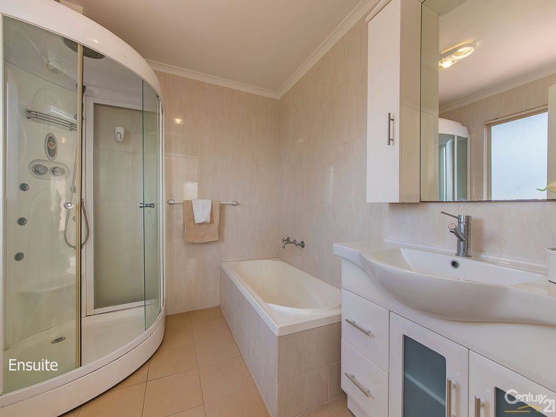 11 Barnett Terrace, Seacliff Park SA 5049