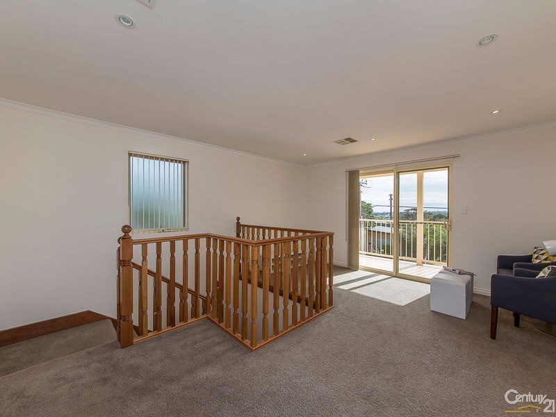 11 Barnett Terrace, Seacliff Park SA 5049