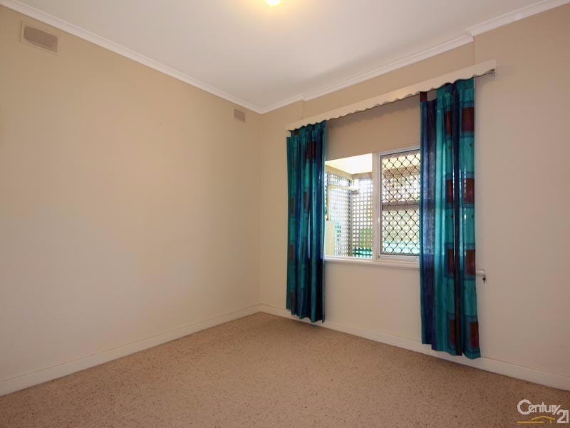 33 Southern Avenue, St Marys SA 5042