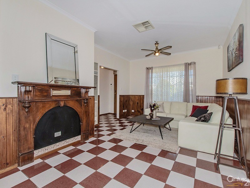 2 Walford Drive, Onkaparinga Hills SA 5163
