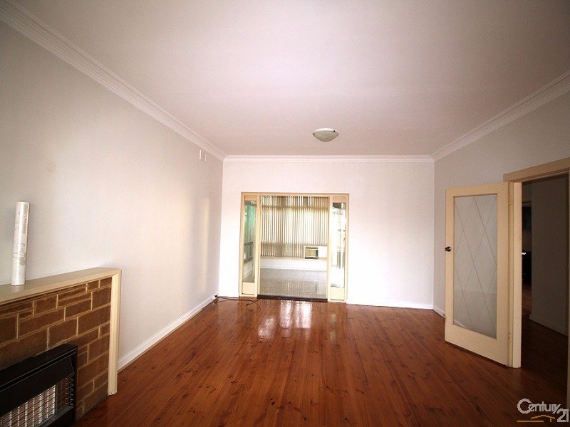 21 Golfers Parade, Seaton SA 5023