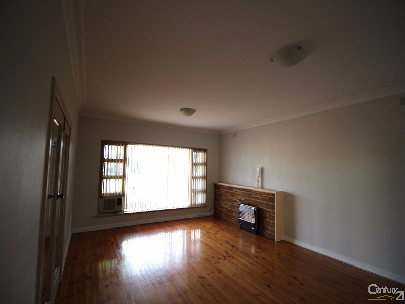 21 Golfers Parade, Seaton SA 5023