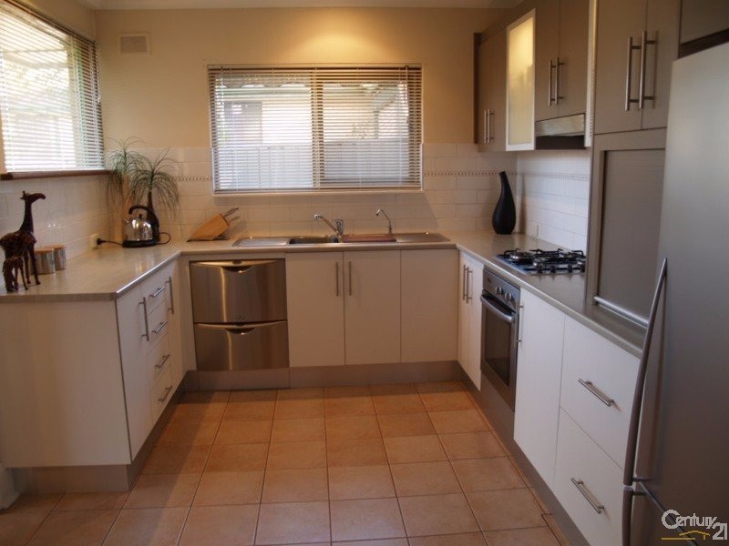 11 Wren Street, O’halloran Hill SA 5158