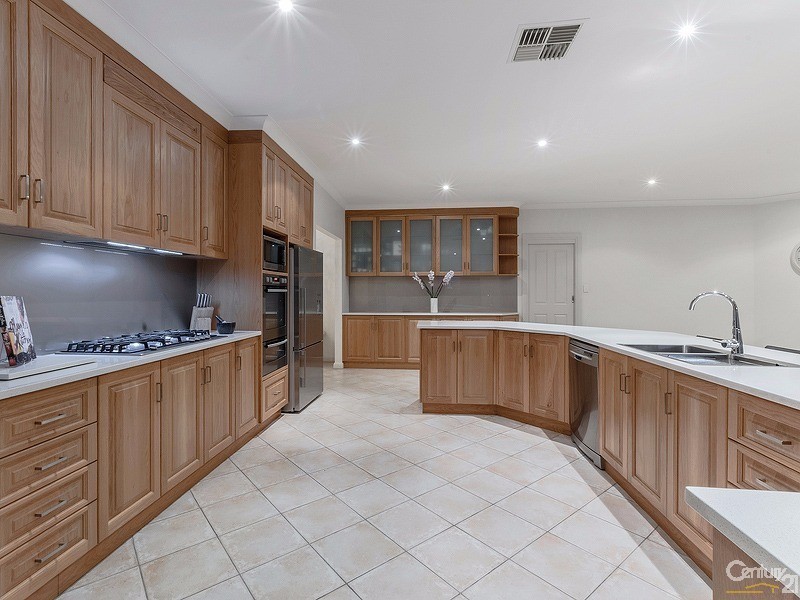 9 Gateway Drive, Salisbury Heights SA 5109