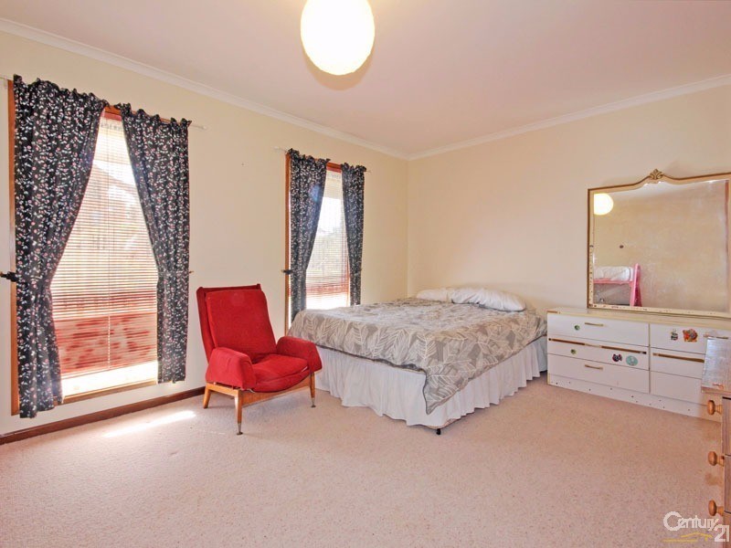 35 Grantley Avenue, Victor Harbor SA 5211