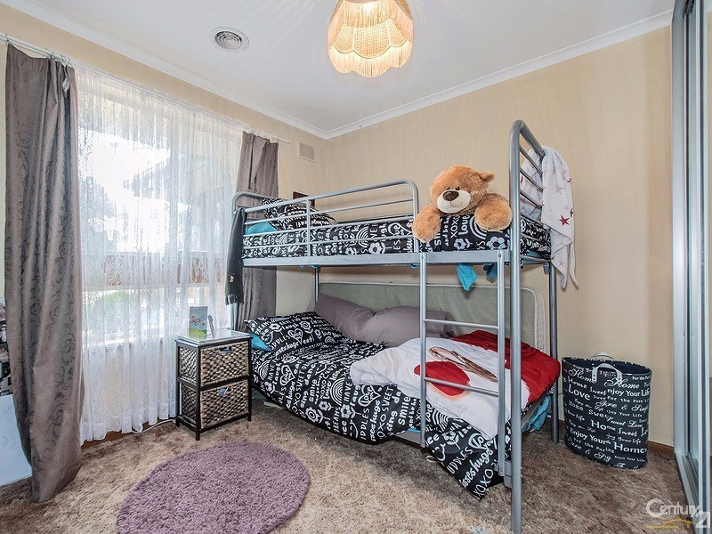 17 Inwood Road, Elizabeth East SA 5112
