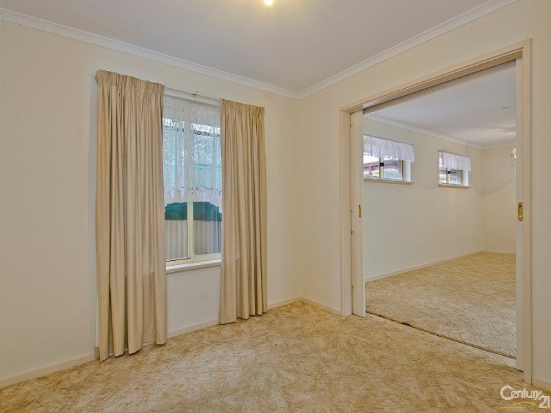 10a Sutton Avenue, Seacombe Gardens SA 5047