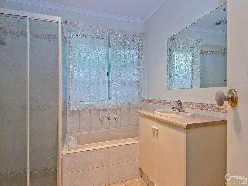 10a Sutton Avenue, Seacombe Gardens SA 5047