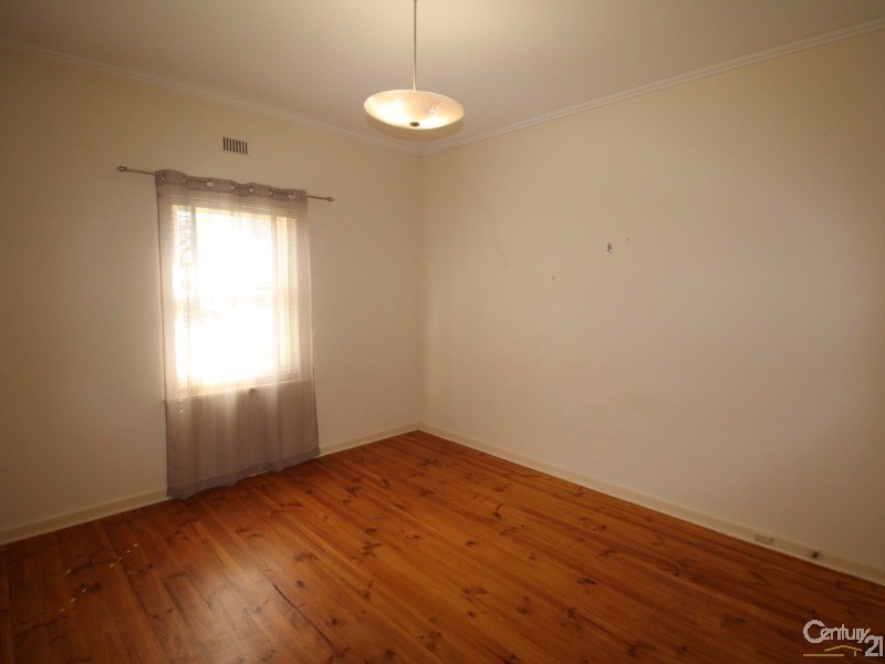 9 Eglington Avenue, Black Forest SA 5035