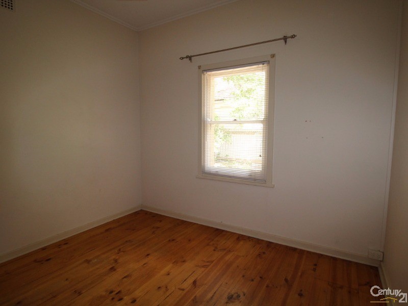 9 Eglington Avenue, Black Forest SA 5035