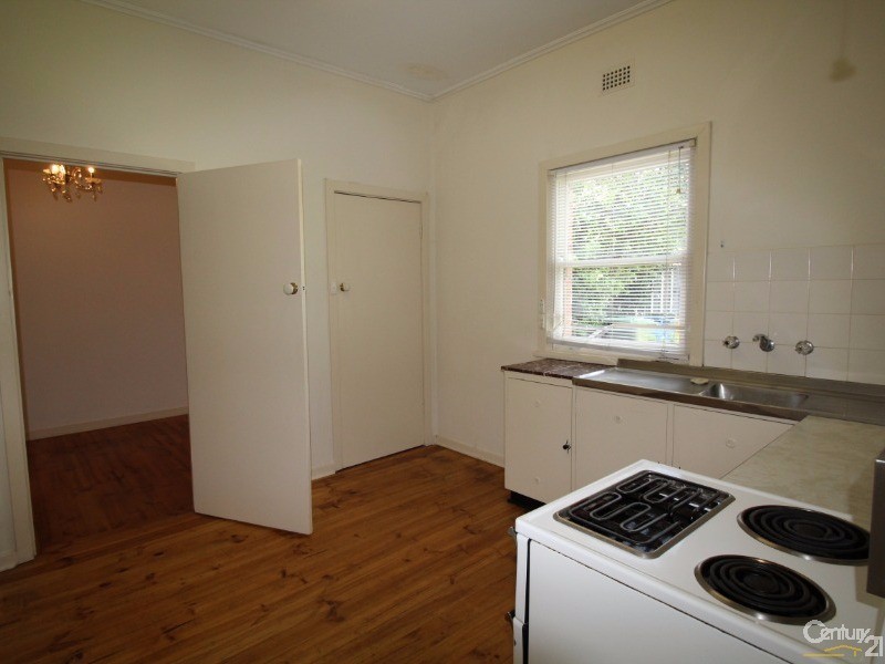9 Eglington Avenue, Black Forest SA 5035