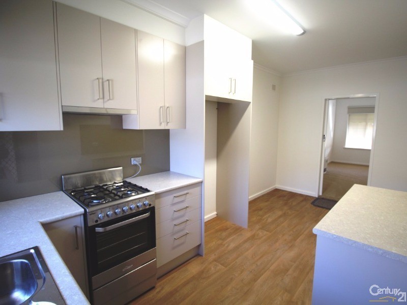 4/8  Farne Terrace, Marion SA 5043