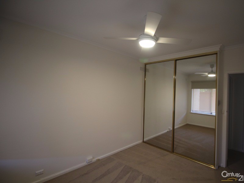 4/8  Farne Terrace, Marion SA 5043