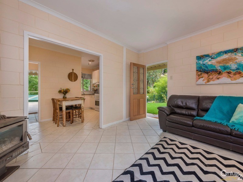 4 Fourth Avenue, Bridgewater SA 5155