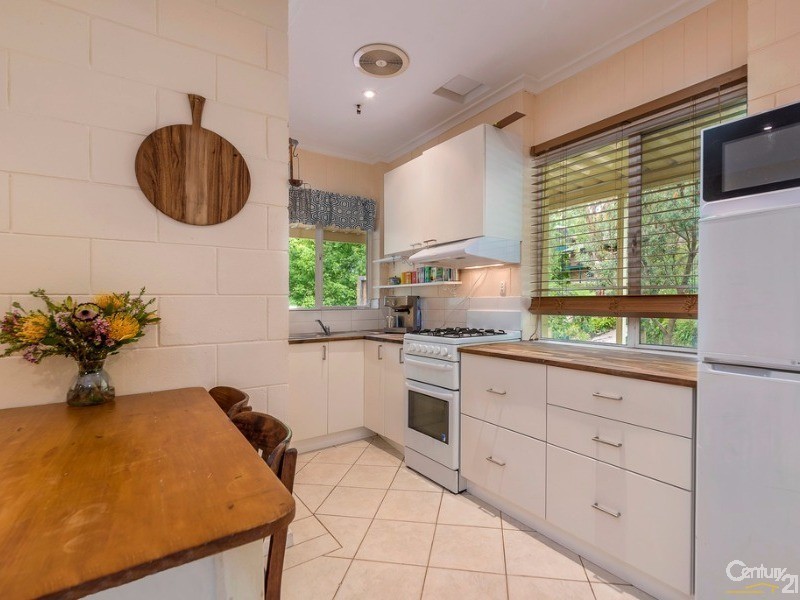 4 Fourth Avenue, Bridgewater SA 5155