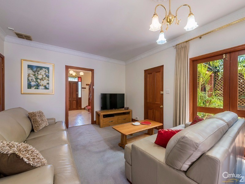 22B Pridmore Road, Glen Osmond SA 5064