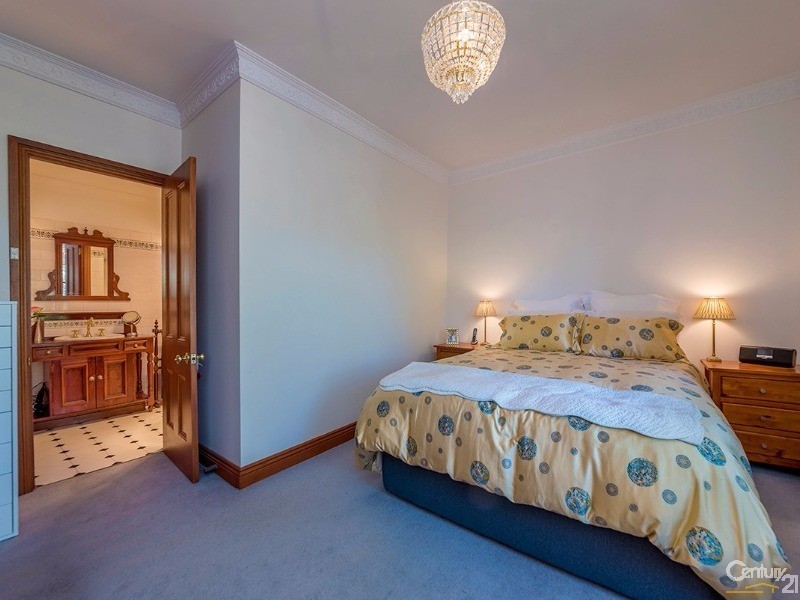 22B Pridmore Road, Glen Osmond SA 5064