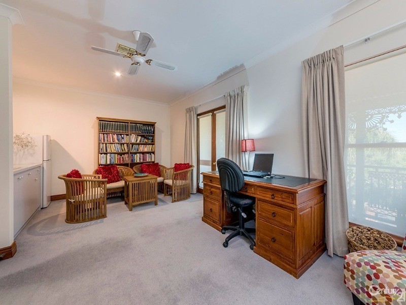 22B Pridmore Road, Glen Osmond SA 5064