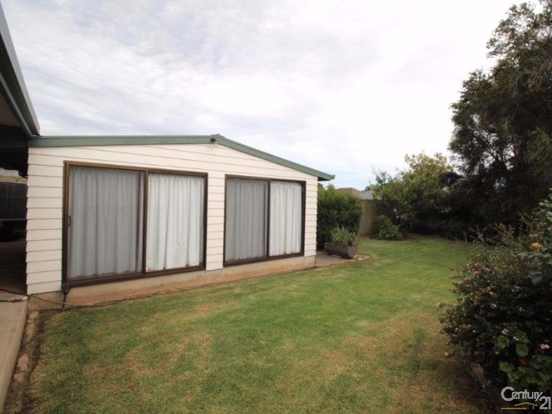 13 Scottish Avenue, Clovelly Park SA 5042