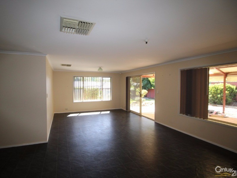 11 Gilbert Road, Mount Barker SA 5251