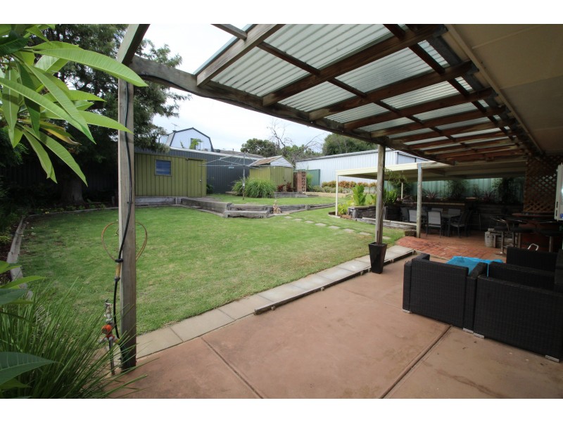 5 Sussex Crescent, Morphett Vale SA 5162