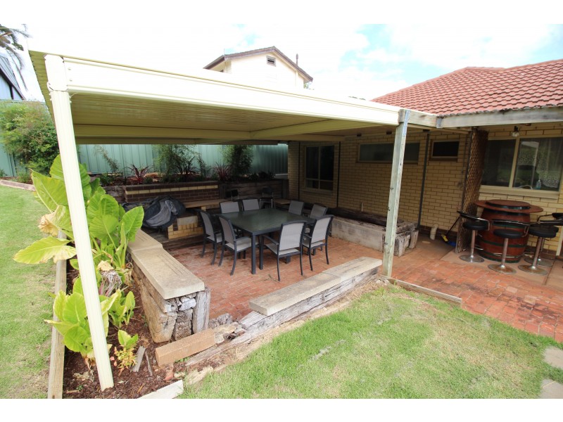5 Sussex Crescent, Morphett Vale SA 5162