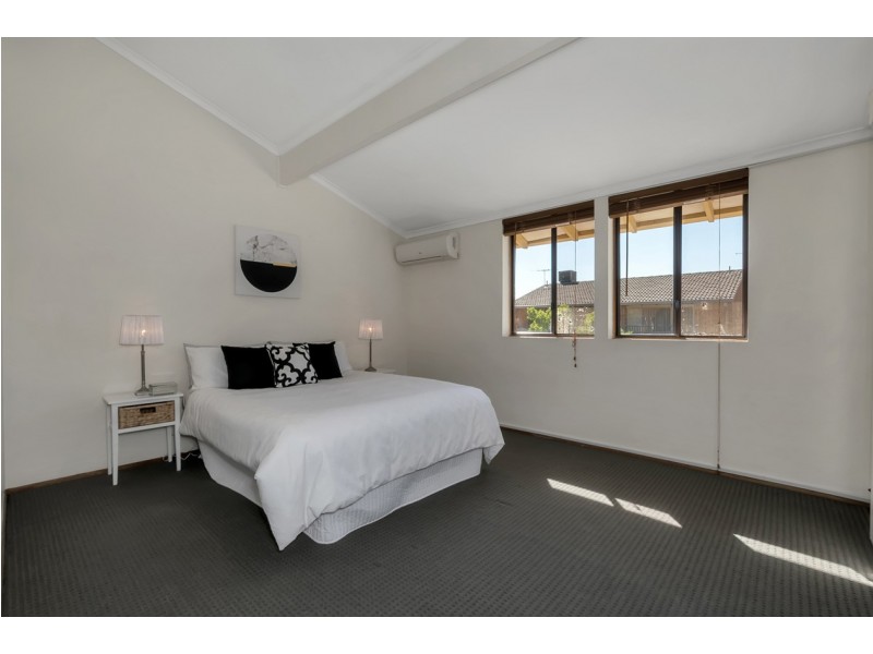 8/14 Windsor Avenue, Clovelly Park SA 5042