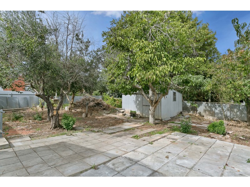 2 Lorenz Street, Campbelltown SA 5074