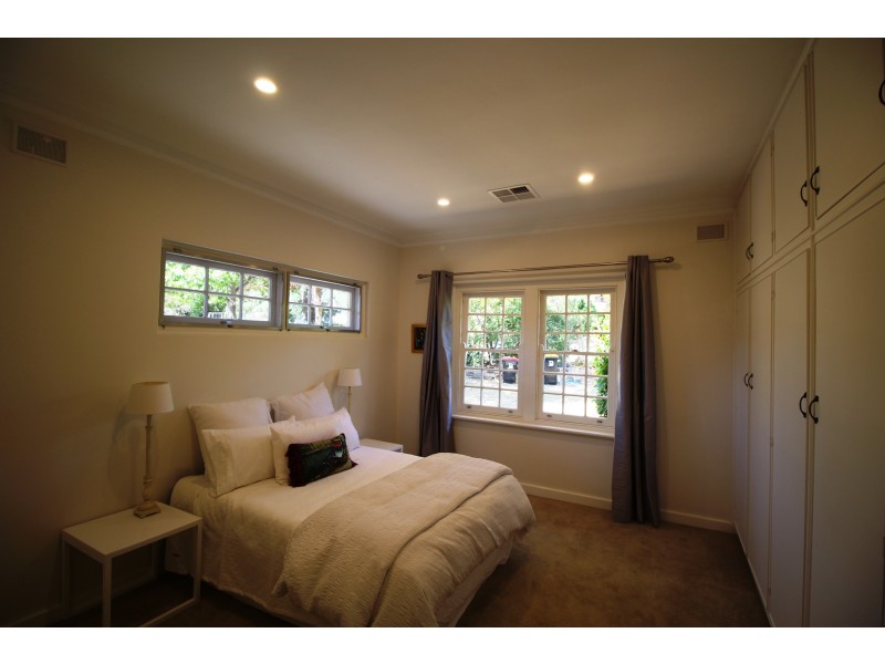 11 Sunnyside Road, St Georges SA 5064