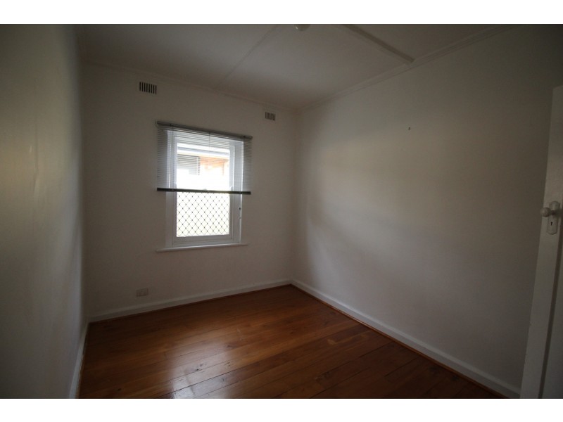 18 Plymouth Avenue, Devon Park SA 5008