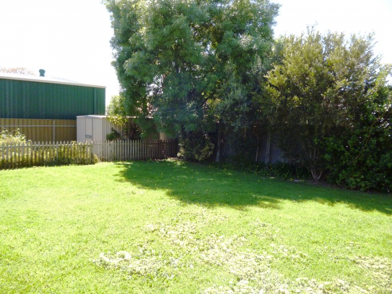 2 Laught Avenue, Black Forest SA 5035