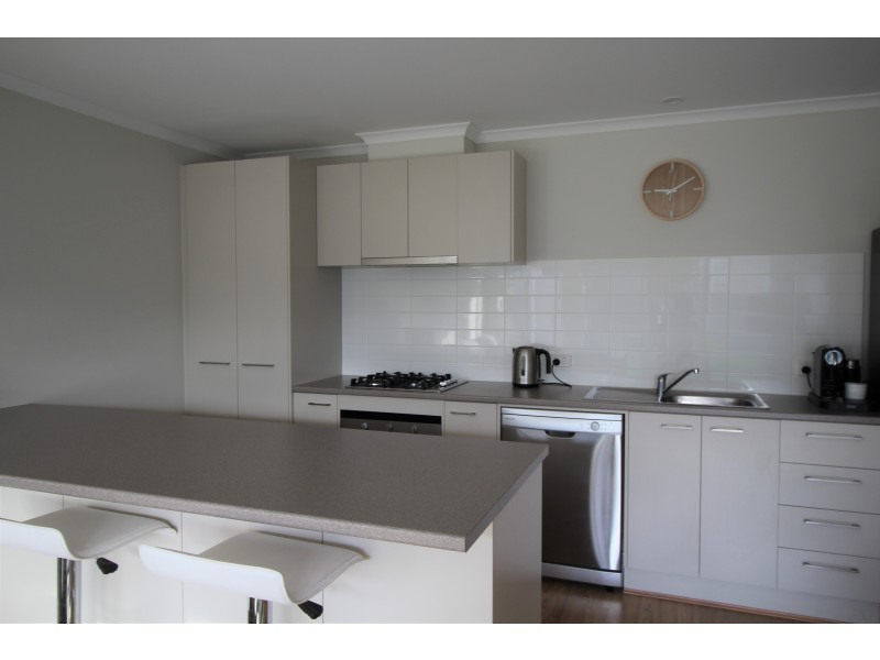 5 Shore Lane, Woodcroft SA 5162