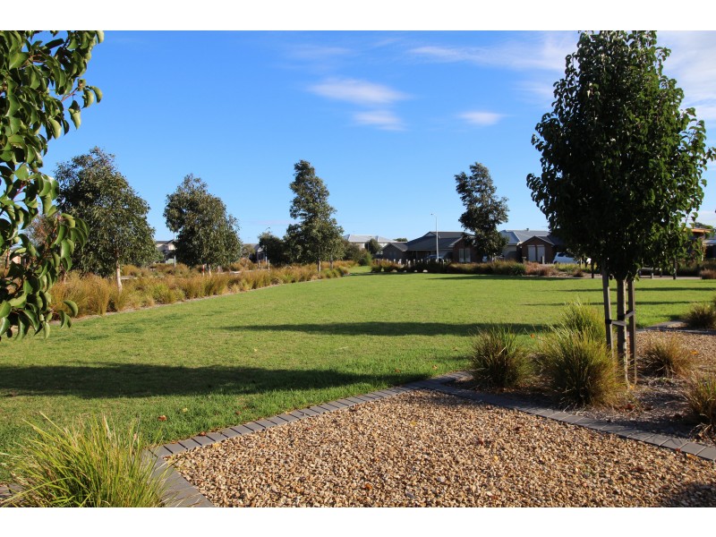 5 Shore Lane, Woodcroft SA 5162