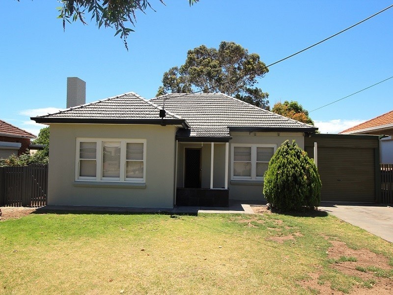 11 English Avenue, Clovelly Park SA 5042