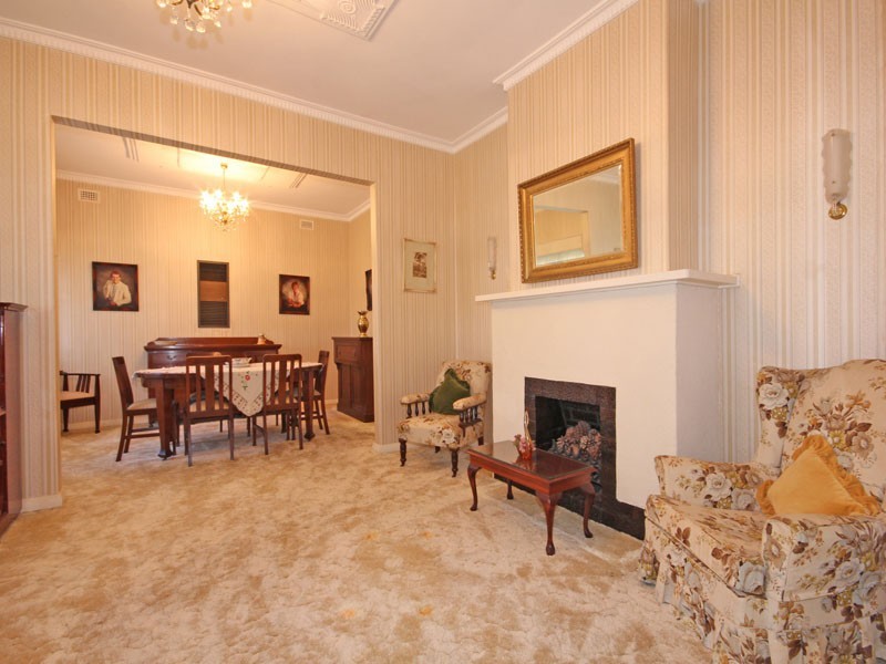 8 Fraser Street, Lower Mitcham SA 5062