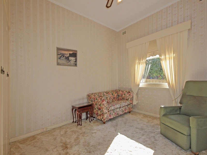 8 Fraser Street, Lower Mitcham SA 5062