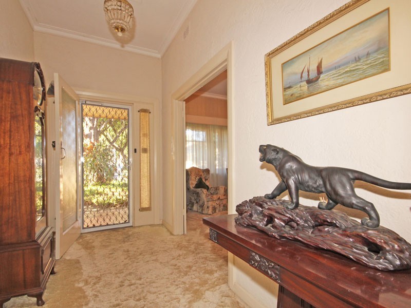 8 Fraser Street, Lower Mitcham SA 5062