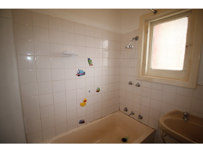 8 Alexander Grove, Woodville Gardens SA 5012