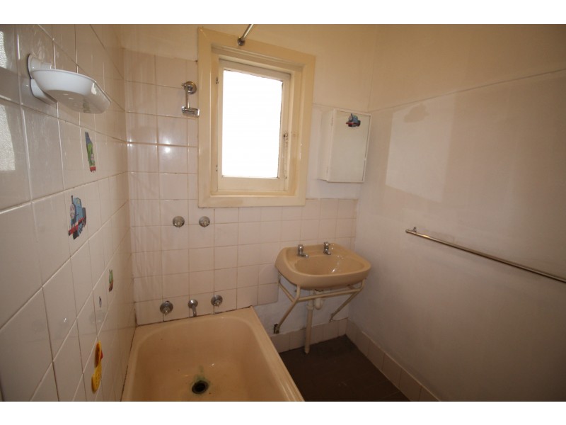 8 Alexander Grove, Woodville Gardens SA 5012