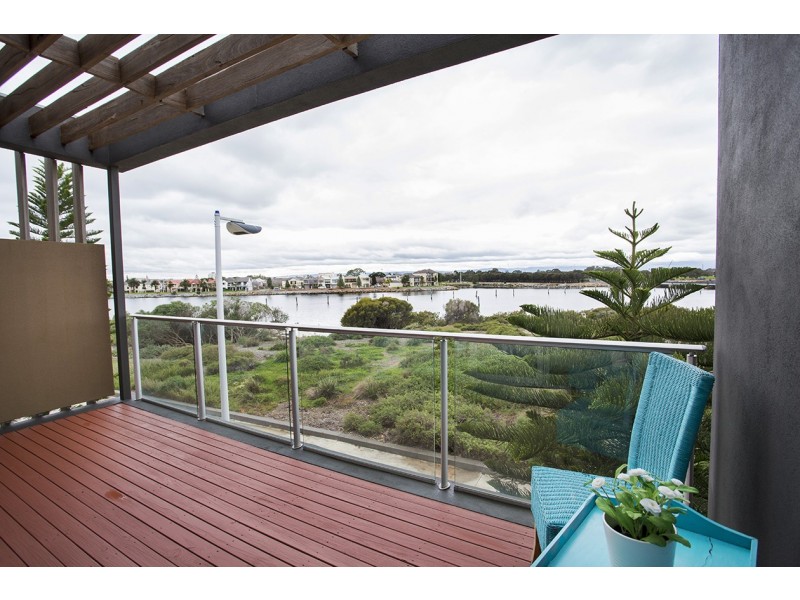 16 Yao Cove, New Port SA 5015