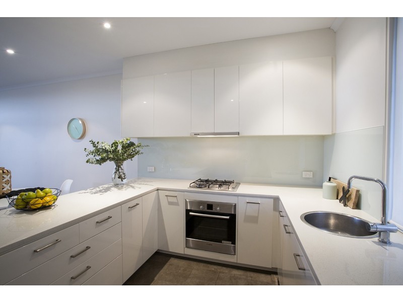 16 Yao Cove, New Port SA 5015
