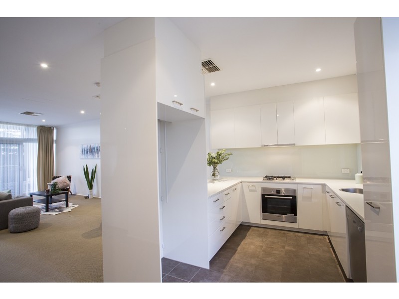 16 Yao Cove, New Port SA 5015