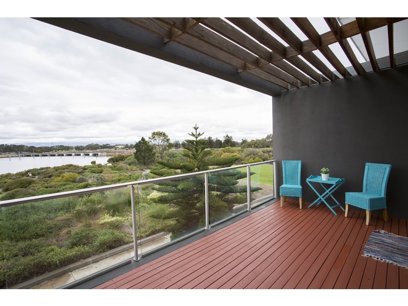 16 Yao Cove, New Port SA 5015