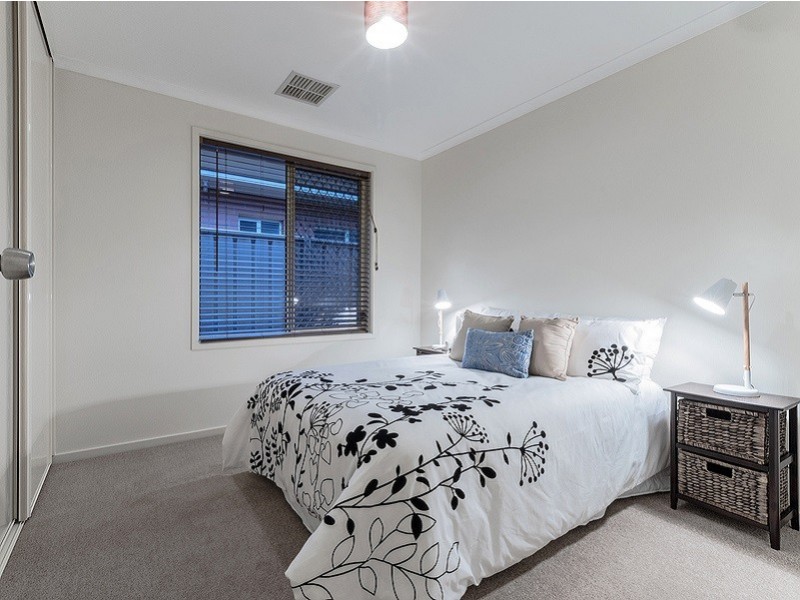 4 Close Street, Birkenhead SA 5015