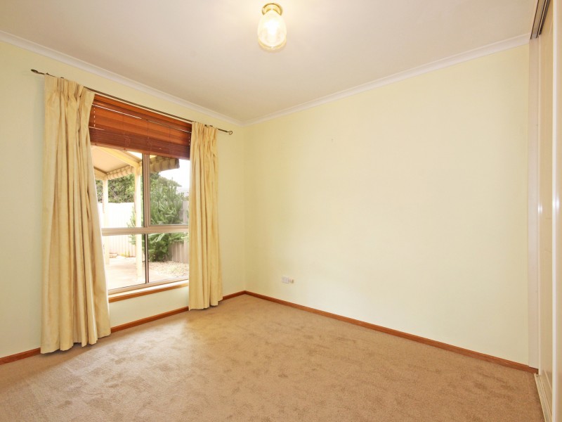 10 Sandison Avenue, Park Holme SA 5043