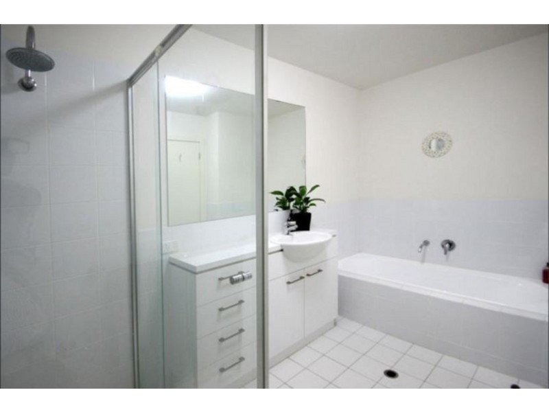 9/172 Wakefield Street, Adelaide SA 5000