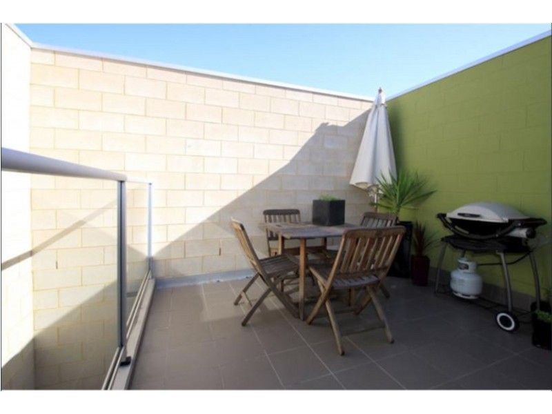 9/172 Wakefield Street, Adelaide SA 5000